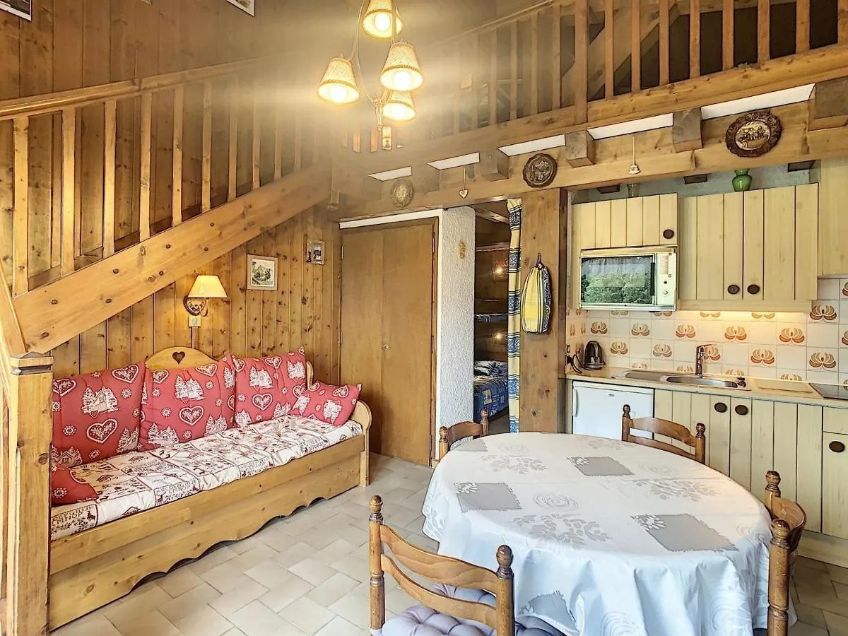 Duplex 35M² A 2 Pas Du Centre De Combloux, 4 Couchages, Balcon, Proche Pistes - Fr-1-560-19 Apartment